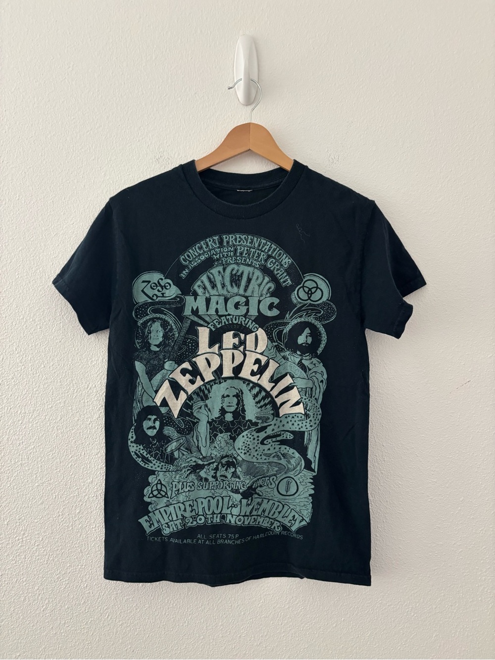 Led Zeppelin graphic t shirt